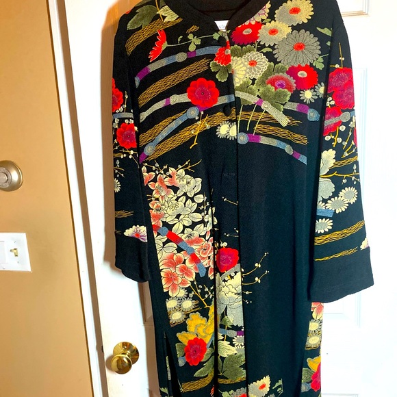 Drapers and Damons, medium, two piece ladies, dressy pantsuit - Picture 3 of 7